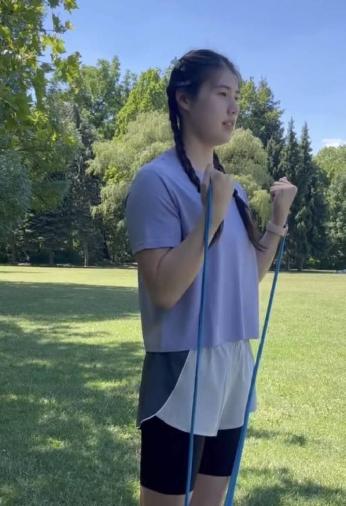 ”布罗基接着说：“我认为皮奥利这些年执教得很好，我支持皮奥利。